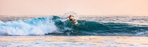 La plage de l'Estartit pour profiter du ski et du surf.