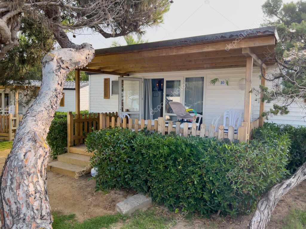 Bungalow per a 5 persones amb terrassa coberta